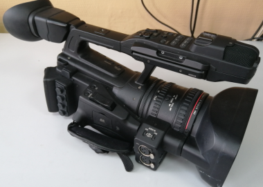 Экспертиза причин поломки видеокамеры Canon XF305 во время съемки.