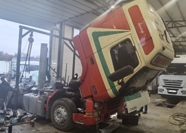 Экспертиза головки блока цилиндров грузового автомобиля Volvo FH12